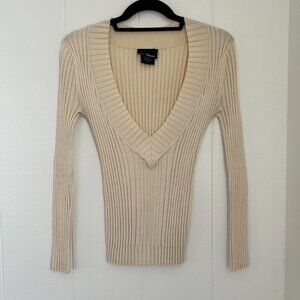 VTG Y2K cream slim v neck ribbed sweater ⭐️ classic preppy deep v neck